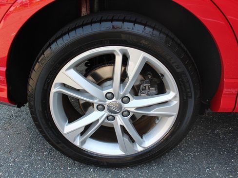 Used 2020 Audi Q3 2.0T Prestige w/ Prestige Package image 30