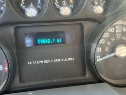 Used 2012 Ford F550 2WD Regular Cab Super Duty w/ Payload Upgrade Pkg image 10