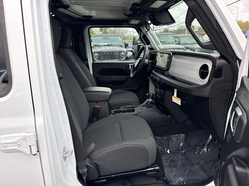 Certified 2024 Jeep Wrangler Unlimited Sport AWD/4WD image 26