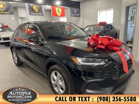 Used 2025 Honda HR-V LX image 6