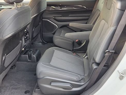 Used 2021 Jeep Grand Cherokee L Laredo w/ Luxury Tech Group I RWD image 12