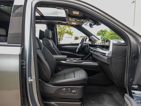Used 2025 Cadillac Escalade V w/ LPO, Floor Liner Package AWD/4WD image 45