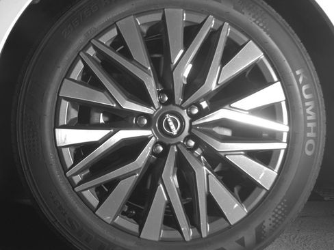 Used 2025 Nissan Altima 2.5 SV image 12