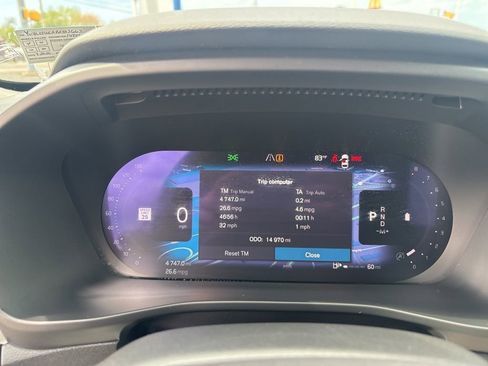 Certified 2024 Volvo XC40 B5 Plus w/ Climate Package AWD/4WD image 23
