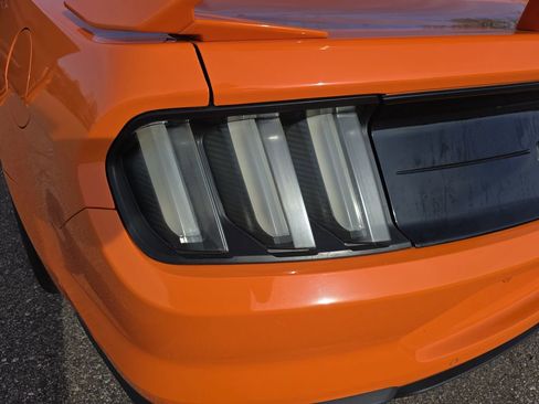 Used 2021 Ford Mustang GT w/ GT Performance Package RWD image 35
