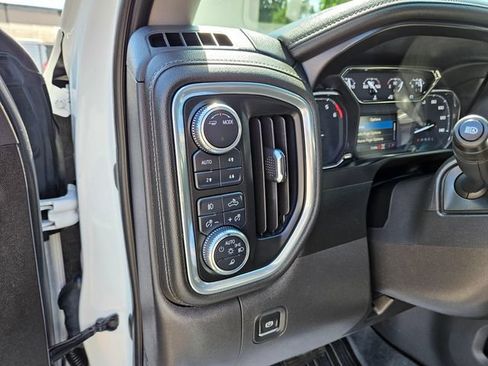 Used 2022 GMC Sierra 1500 SLT w/ SLT Premium Plus Package AWD/4WD image 32