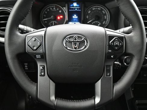Used 2023 Toyota Tacoma TRD Sport w/ Advanced Technology Package AWD/4WD image 6
