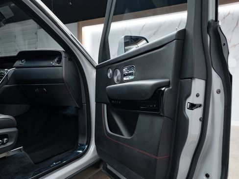 Used 2020 Rolls-Royce Cullinan AWD/4WD image 19