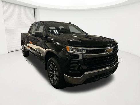 Used 2023 Chevrolet Silverado 1500 LT AWD/4WD image 3