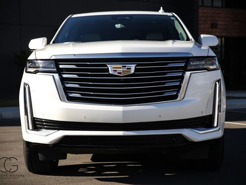 Used 2021 Cadillac Escalade ESV Premium Luxury Platinum image 22