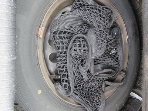 Used 2014 Volkswagen Golf 4-Door image 32