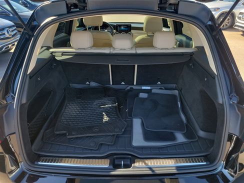 Certified 2020 Mercedes-Benz GLC 300 4MATIC image 9