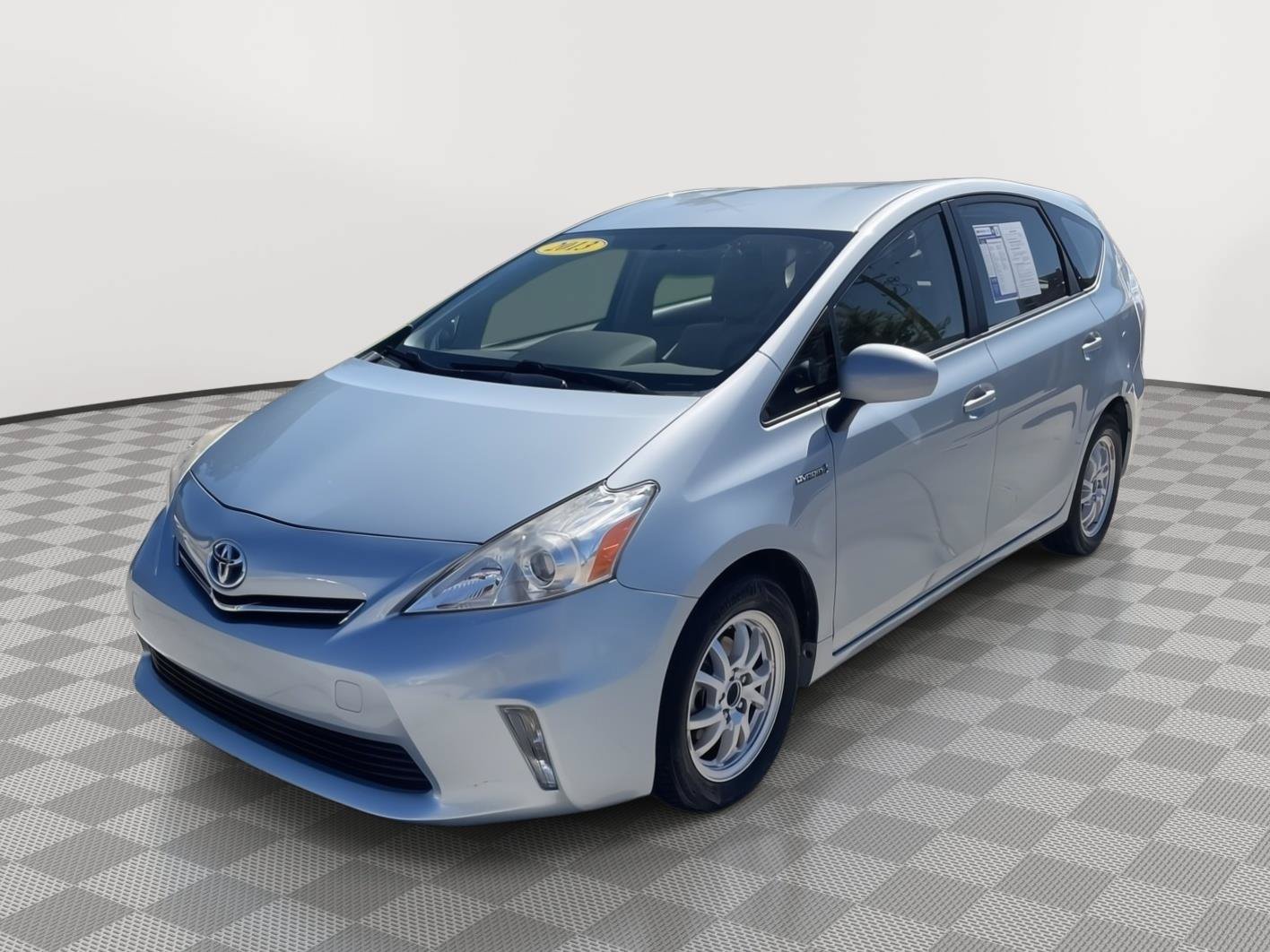 Used 2013 Toyota Prius V Two FWD image 14