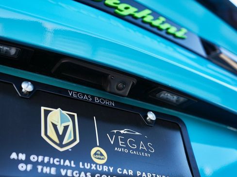 Used 2021 Lamborghini Urus image 11