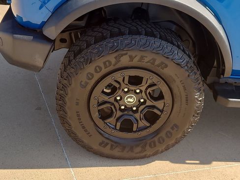 Used 2023 Ford Bronco Wildtrak AWD/4WD image 7