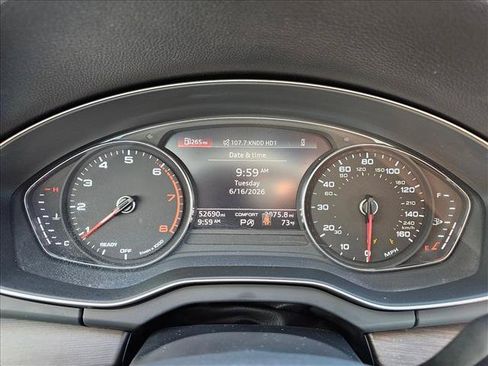 Used 2023 Audi Q5 2.0T Premium w/ Convenience Package AWD/4WD image 22