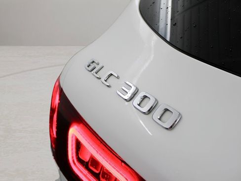 Used 2022 Mercedes-Benz GLC 300 image 19