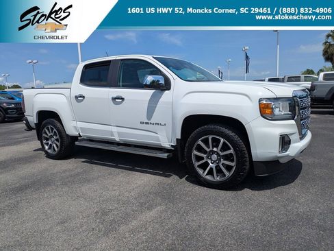 Used 2022 GMC Canyon Denali AWD/4WD image 1