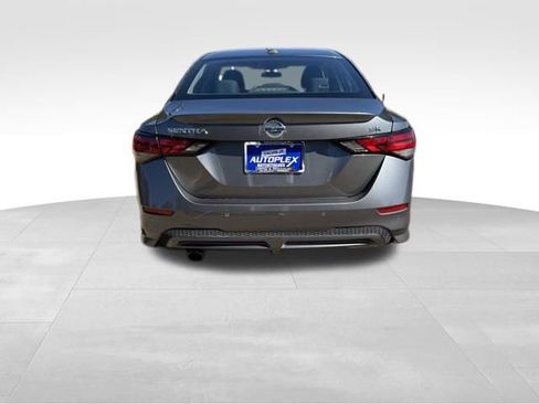 Used 2022 Nissan Sentra SR w/ Trunk Package image 5