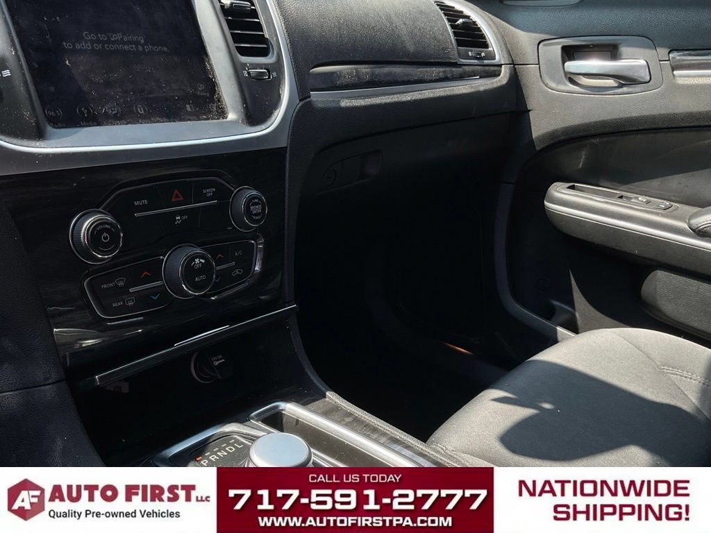 Used 2019 Chrysler 300 Touring w/ Sport Appearance Package RWD image 18