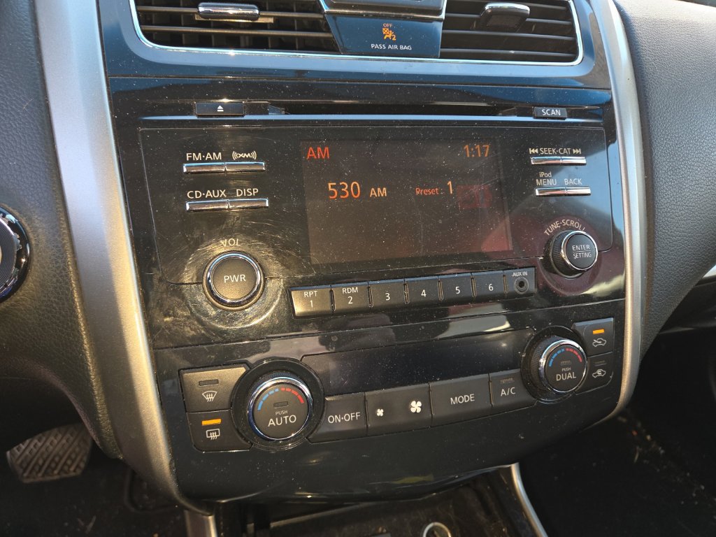 Used 2013 Nissan Altima 2.5 SV FWD image 12
