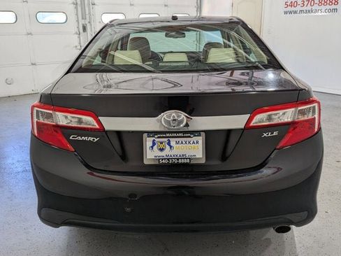 Used 2012 Toyota Camry XLE image 6