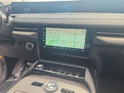 New 2026 Lincoln Navigator Reserve AWD/4WD image 30