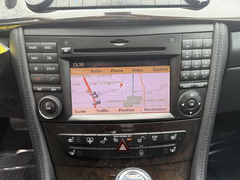 Used 2011 Mercedes-Benz CLS 550 image 19