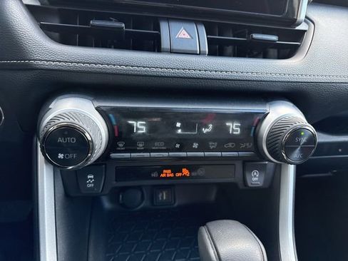 Used 2025 Toyota RAV4 XLE image 16