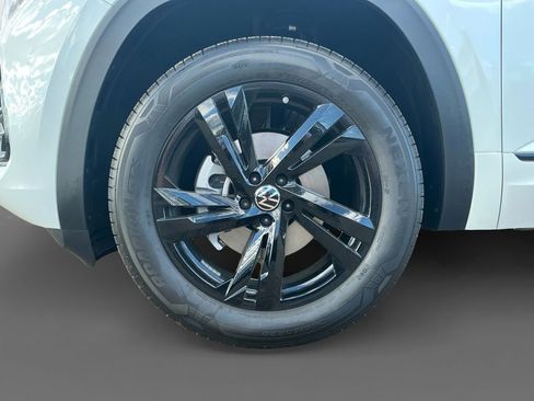 New 2026 Volkswagen Atlas Cross Sport SEL R-Line AWD/4WD image 14