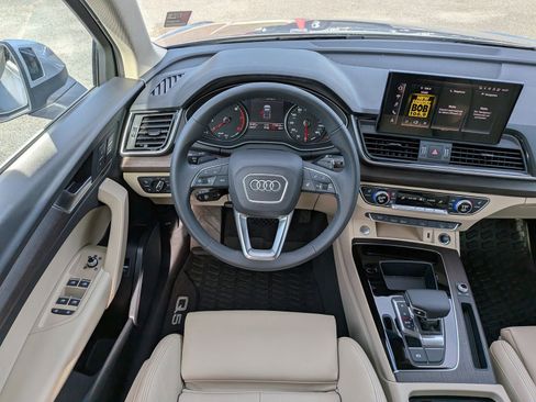 Used 2024 Audi Q5 2.0T Premium image 18