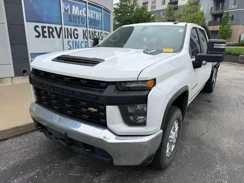 Used 2023 Chevrolet Silverado 2500 W/T w/ WT Convenience Package AWD/4WD image 2