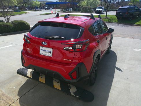 Used 2024 Subaru Crosstrek 2.0i image 15