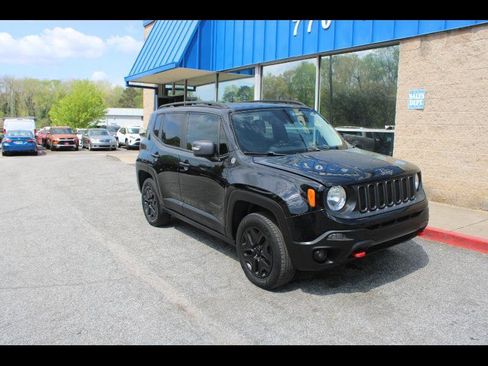 Used 2017 Jeep Renegade Trailhawk AWD/4WD image 1