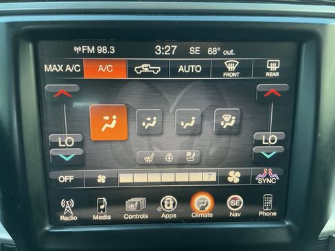 Used 2014 RAM 1500 Limited AWD/4WD image 19