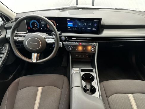 Used 2025 Hyundai Sonata SEL FWD image 21