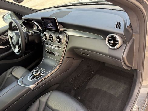 Used 2018 Mercedes-Benz GLC 300 4MATIC image 31