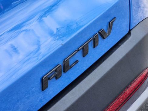 Used 2025 Chevrolet Equinox ACTIV w/ Safety and Technology Package image 12