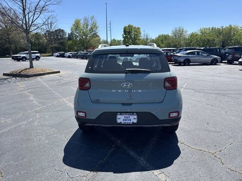 New 2026 Hyundai Venue SEL image 6