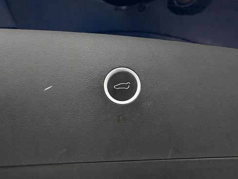 Used 2018 Tesla Model X 100D image 39