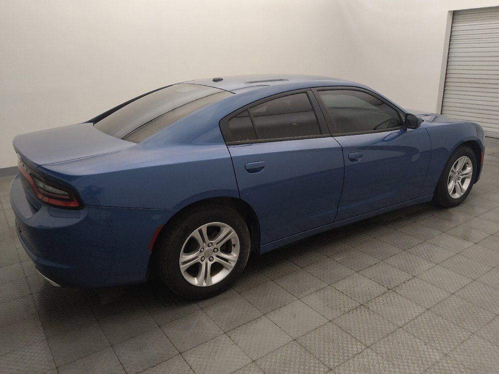 Used 2020 Dodge Charger SXT RWD image 10