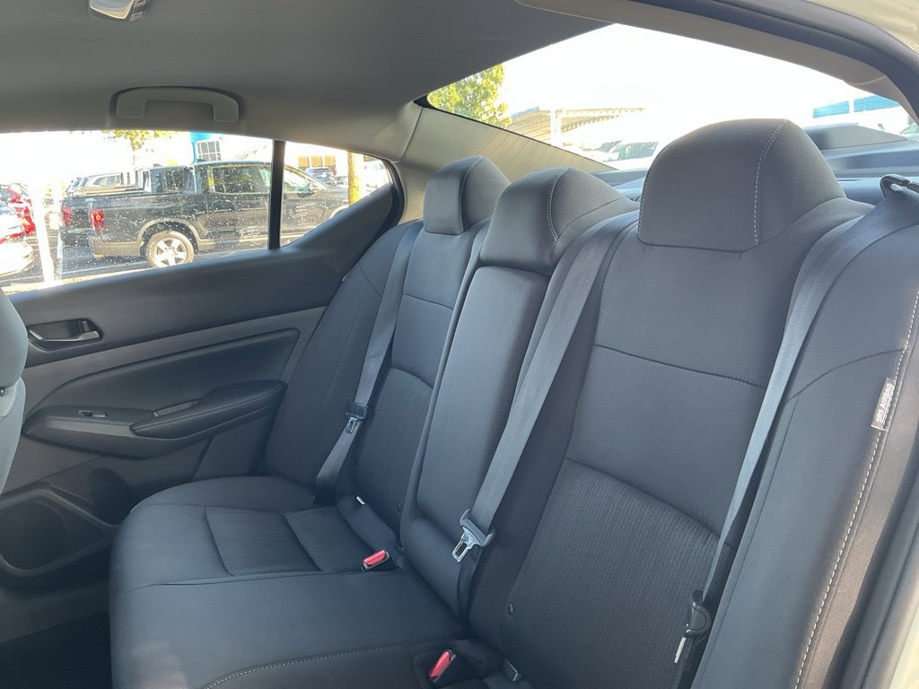 Used 2025 Nissan Altima 2.5 SV FWD image 26