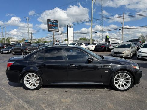 Used 2006 BMW M5 RWD image 2