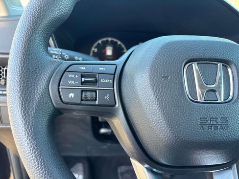 Certified 2025 Honda CR-V EX image 19