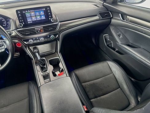 Used 2018 Honda Accord Sport image 27