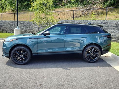 New 2026 Land Rover Range Rover Velar Dynamic SE image 6