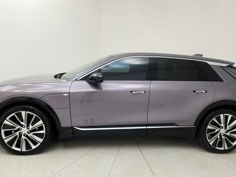 Used 2024 Cadillac Lyriq Luxury AWD/4WD image 21