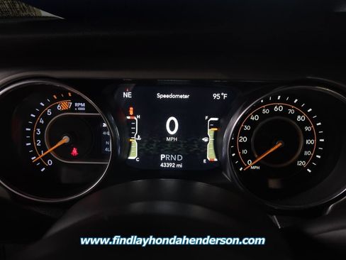 Used 2021 Jeep Wrangler Unlimited Sport AWD/4WD image 32