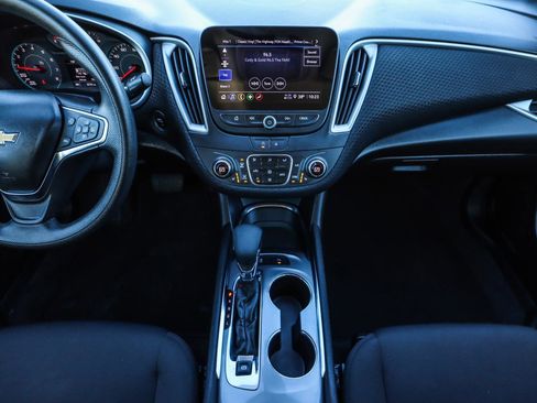 Used 2024 Chevrolet Malibu LT image 26