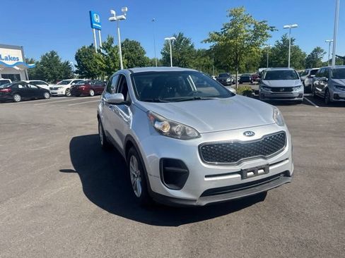 Used 2018 Kia Sportage LX FWD image 4